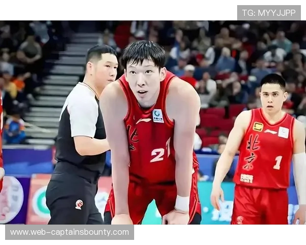 北京首钢官宣赵睿加盟，与周琦陈盈骏组成新三巨头